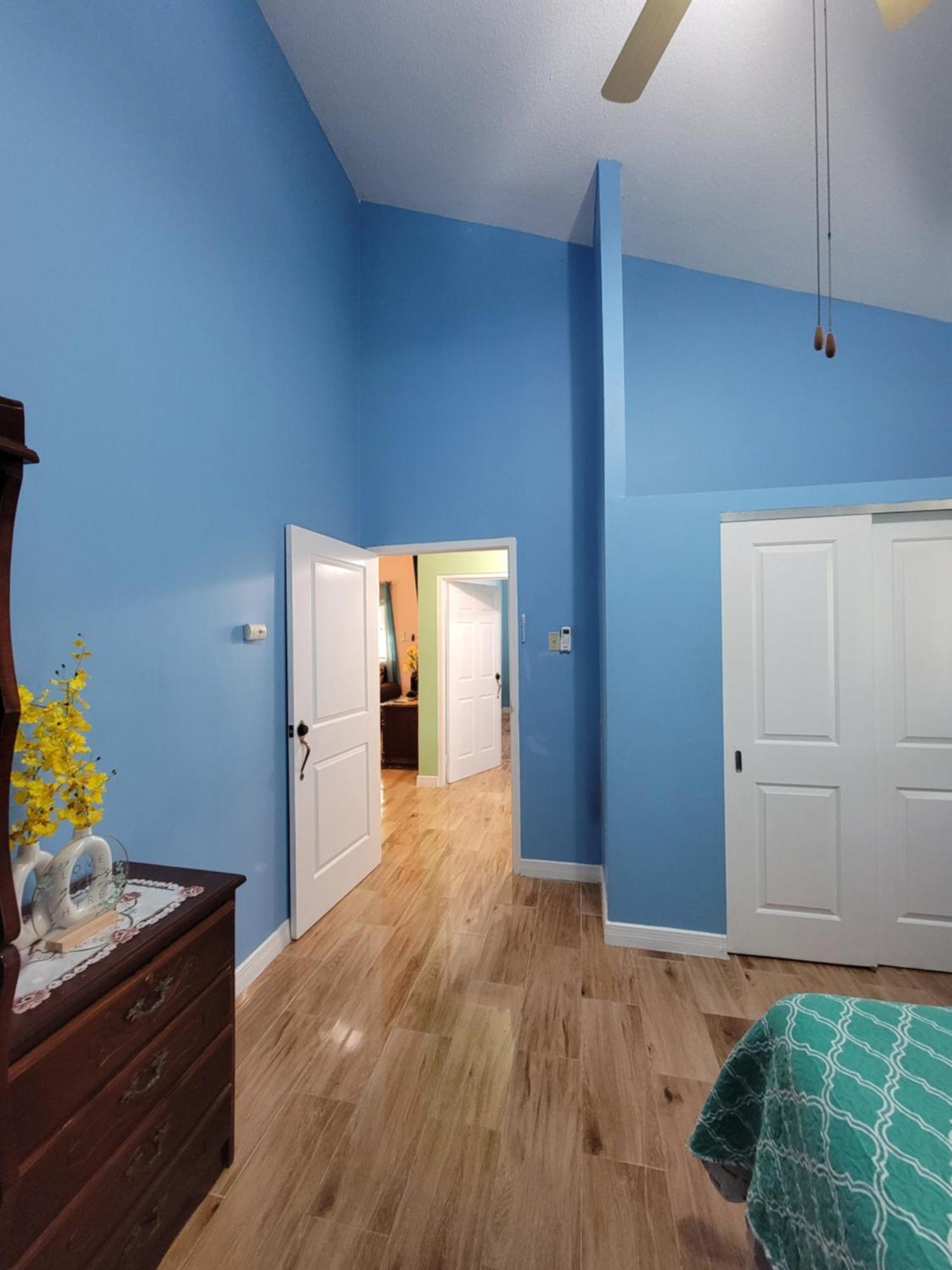 Comfortable Strategic Lodging Quarters Spanish Town المظهر الخارجي الصورة